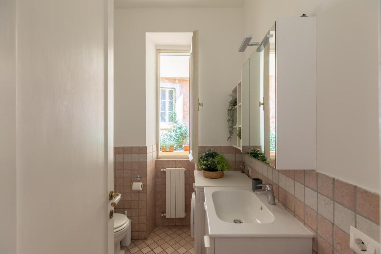 Iflat Red Roman Apartament Luaran gambar